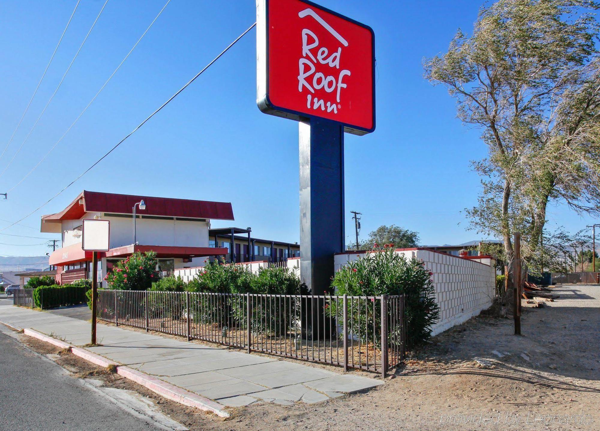 Red Roof Inn Mojave Esterno foto