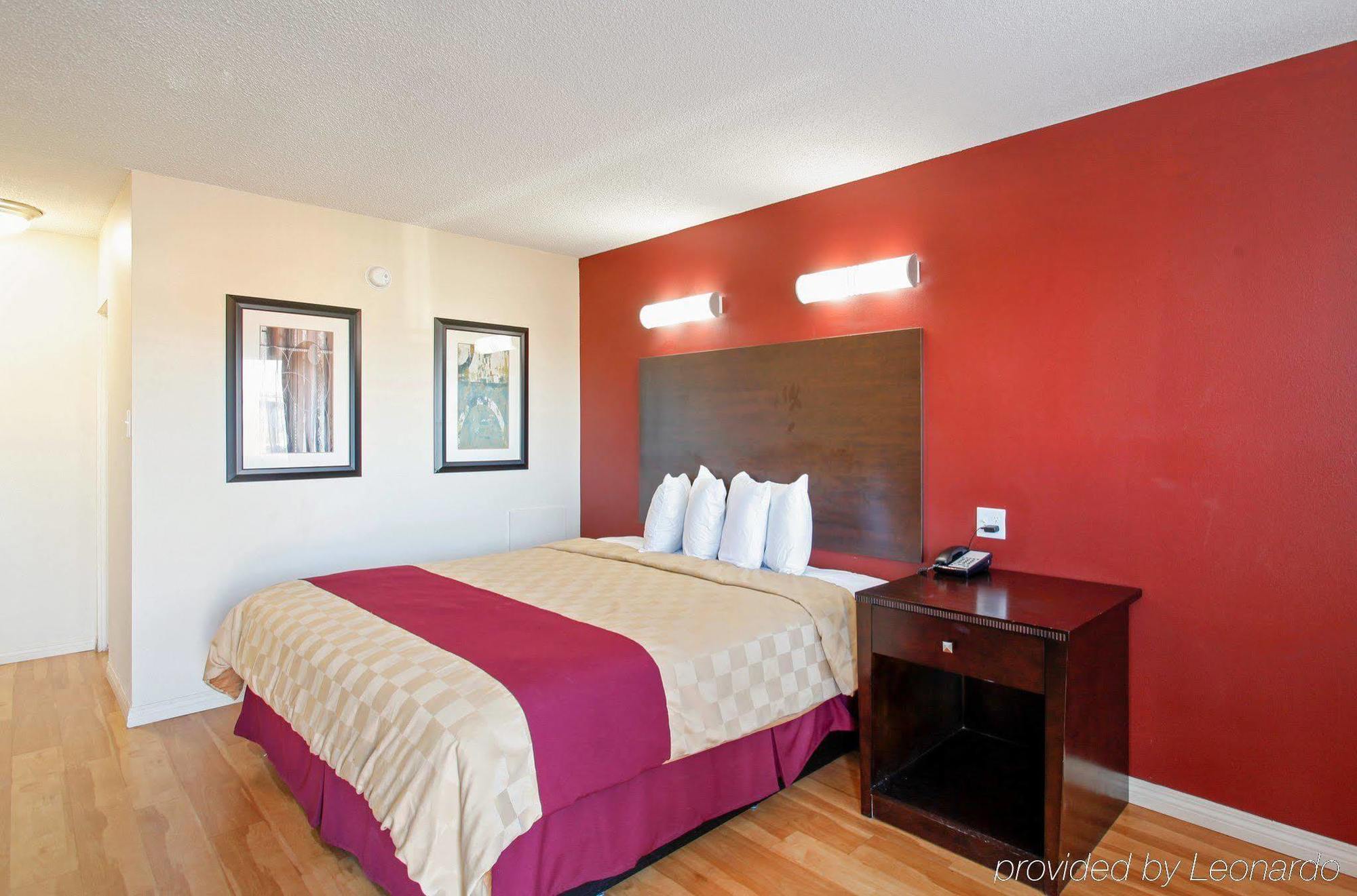 Red Roof Inn Mojave Esterno foto