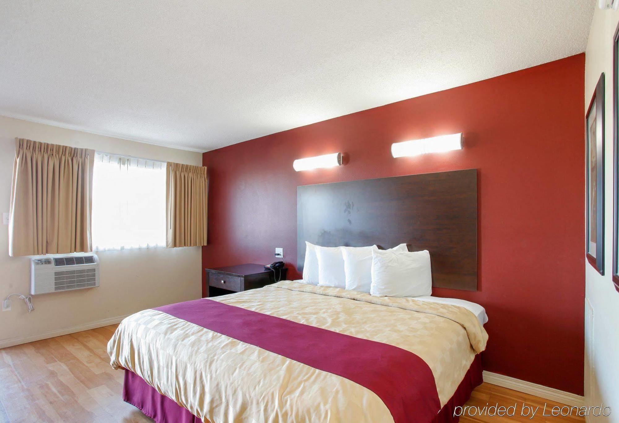 Red Roof Inn Mojave Esterno foto
