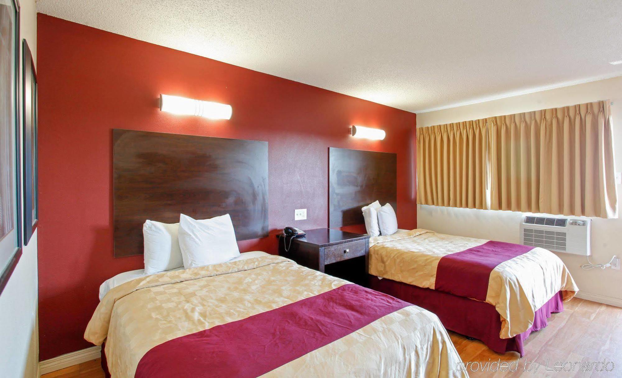 Red Roof Inn Mojave Esterno foto